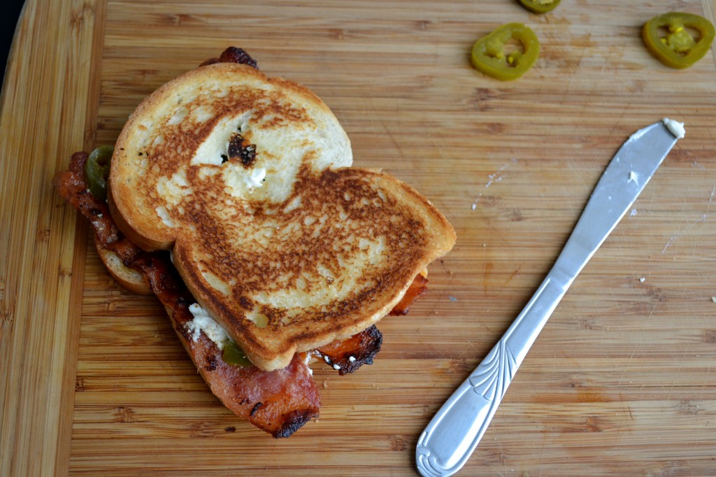 Jalapeno Popper Grilled Cheese Sandwich